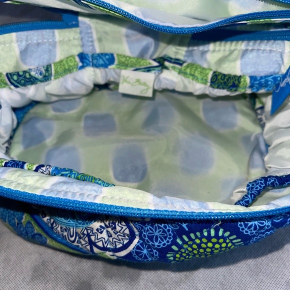 Vera Bradley *Doodle Daisy* Pattern Set of 6 Color: Blue, Green, White - Picture 3 of 13